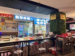 -顶峰夜宴·龙虾烧烤大排档(九江学院店)