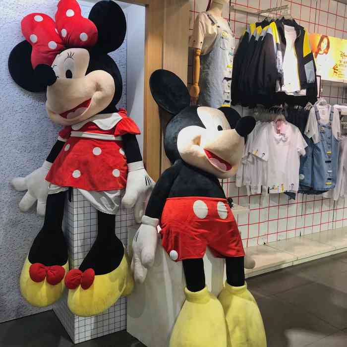 美特斯邦威服饰博物馆-"打了好几次电话才接通,接话员人很好,预约.