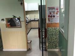 -美联众合动物医院(唯恩分院)