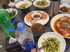 -湖南人家湘菜馆(镇江路店)