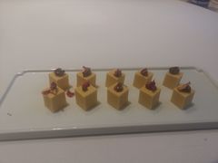 -品悦酒店(三林古镇店)