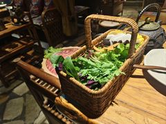 -老牌坊云南鱼豆花火锅(爱建店)