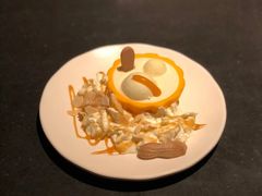 弹汤团形蛋糕-星巴克(迪士尼小镇店)
