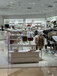 -英氏YeeHoO(港汇恒隆广场店)