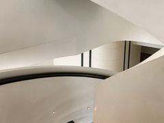 -瑰丽酒店·海吧·天际下午茶·现场DJ·天台酒吧