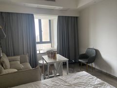 -欧辰国际酒店(重庆欢乐谷轻轨站店)