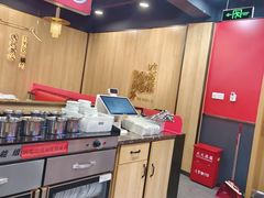 -鲁员外地锅鸡地锅鱼(古墩路店)