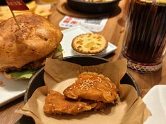 -必胜客(威高广场店)
