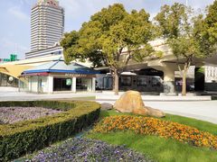 -新虹桥中心花园