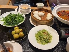 -鱼鲜饭香·招牌汽锅剁椒鱼头王