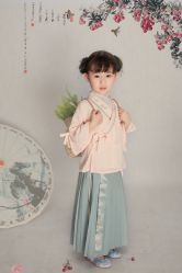 -LOOK儿童摄影(东城汇店)