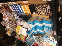 -猫的天空之城概念书店(苏州诚品店)