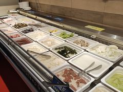 自助取餐区-蒙肥羊·酸汤潮牛·鲜牛肉火锅烤肉自助(岗顶店)