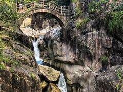 -鄣山大峡谷