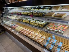 面包甜点陈列柜-7fresh七鲜(大族广场店)