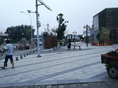 -龙湖星悦荟(颐和店)