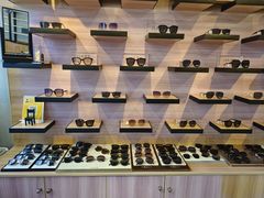 -瑞司视光眼镜·蔡司战略合作眼镜店(新街口店)