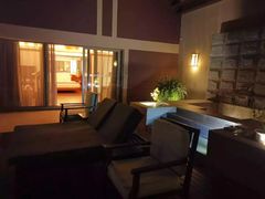 -三亚湾海居铂尔曼度假酒店