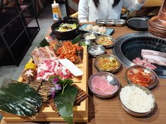 -香猪坊韩国烤肉专属门店(魏公村店)