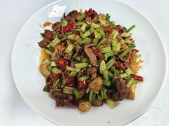-亚伟瓦罐面美食城(淇县总店)