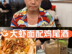 -滨海湾金沙购物商场