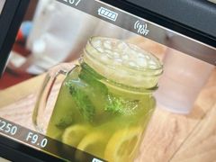 -玛格萝妮比萨屋(四平店)