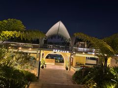 -茅草房·河畔园林火锅