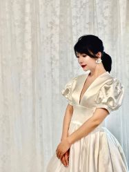 -红馆妆造(中央大街店)