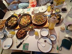 -蚝堡海鲜·威海菜·海肠捞饭·烧烤·亚洲吃蚝公司(幸福门店)