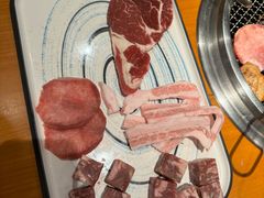 -拾勝牛·江景安格斯烧肉放题(江湾阳光天地店)