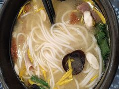 -桥香园过桥米线(国贸店)