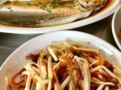 -丹水桥地锅鱼·翘嘴鲌·地方特色全鱼宴(丹江口大坝店)