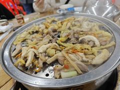 -大眼强五杯鹅·桑拿鸡煲