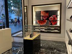 -Alexander McQueen(远洋太古里店)