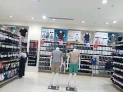 -优衣库(红谷滩万达店)