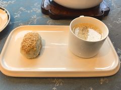 文思豆腐配黄桥烧饼-扬州香格里拉·香宫中餐厅