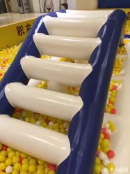 -积木王国(老虎城欢乐购物中心店)