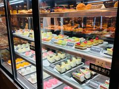 -钱小奴海鲜自助黑金店(杭州滨江龙湖店)