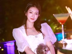 -亚龙湾喜来登·美景台大堂吧