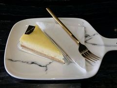 -UNI UNI(环亚凯瑟琳店)