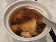黄毛鸡汤-岭南小馆