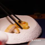 在这里可以从早吃到晚，再从晚吃到早。醒来葱包桧儿一副