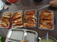 牛肉锅贴-一品鲜鱼锅贴(人民一路店)