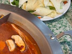 -肖婷姐大铁锅重庆火锅(南湖店)