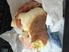 麦当劳(路桥店)-麦当劳(台州路桥DT店)