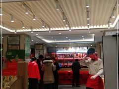 大堂-添福来墨鱼饺子 · 海鲜东北菜(大连星海·黄浦路店)