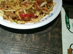 -阿拉轩豫见新疆主题餐厅