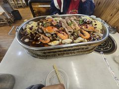 -老东镇啤酒屋海鲜加工·蒸汽海鲜·海鲜烧烤(台东店)