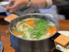 缸缸肉-天山集市(和家乐广场店)