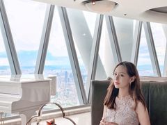 -广州塔卢特斯法国旋转餐厅